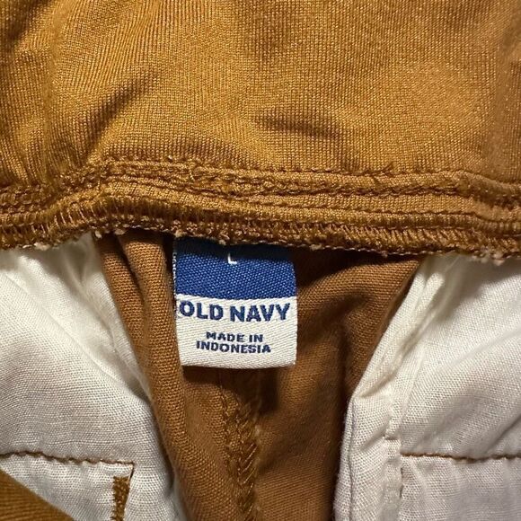 NWT old navy tan ankle plants large - Picture 6 of 9